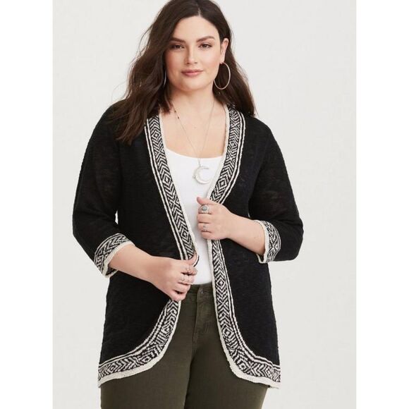 Torrid Black & White Border Trim Cardigan Aztec 3/4 Sleeves size 1X - Picture 1 of 7
